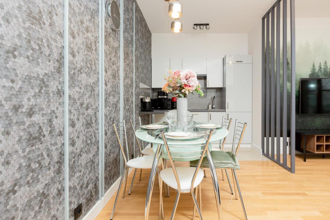 ורשה Park Arkadia Apartment With Parking Mokotow By Noclegi Renters מראה חיצוני תמונה